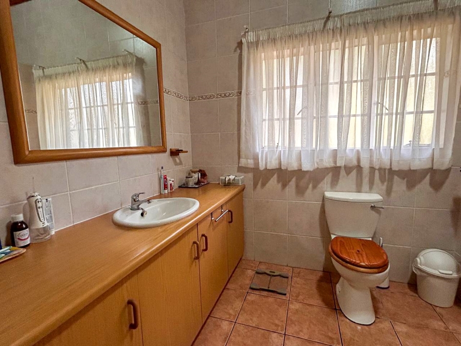 3 Bedroom Property for Sale in Lindequesdrif North West